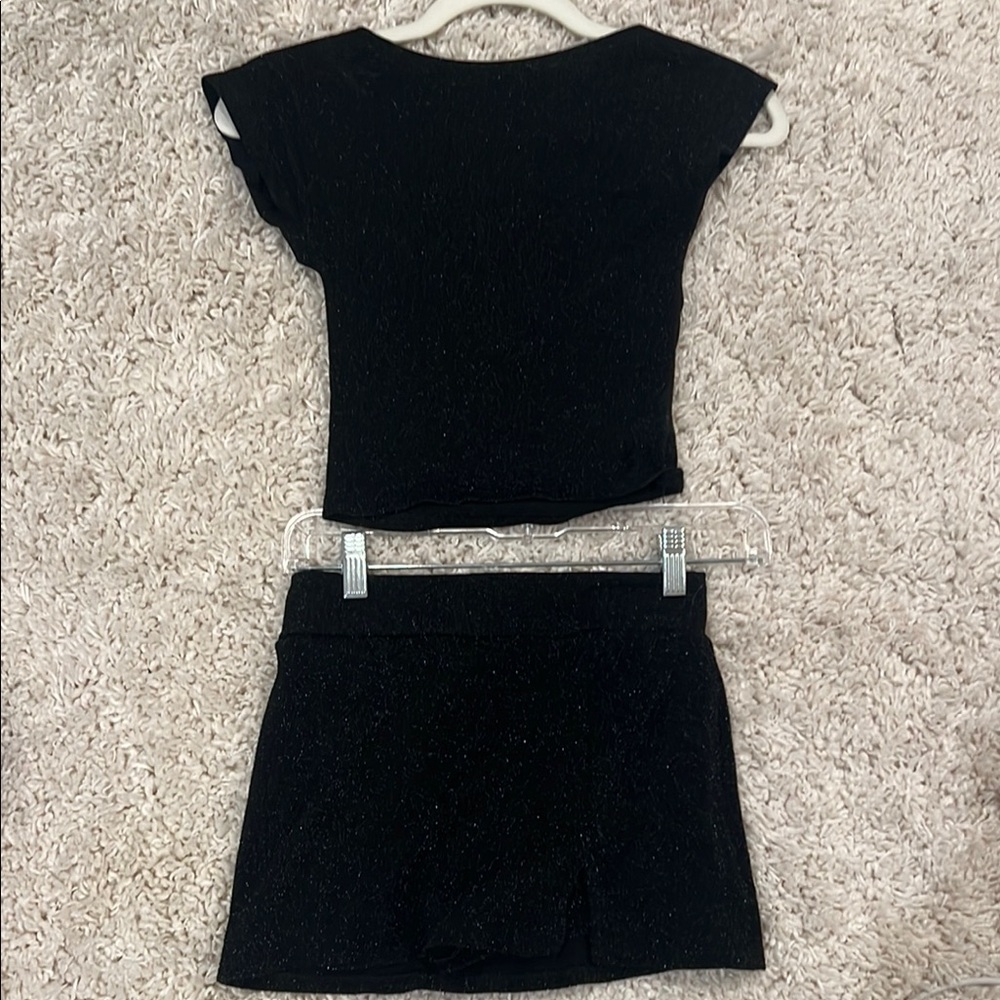 Subdued Backless Top (Part Of Set) - image 1